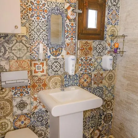 Tas Butik Otel *