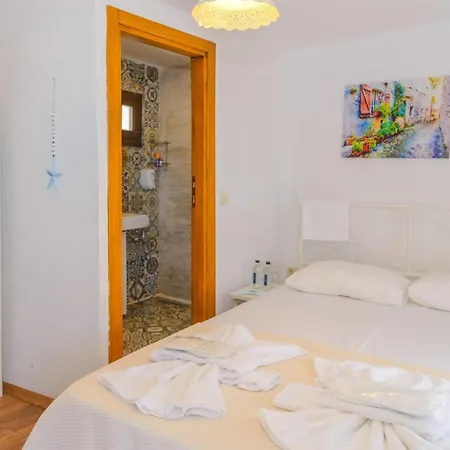 Tas Butik Otel ホテル *