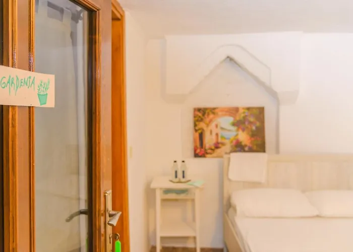 Tas Butik Otel *