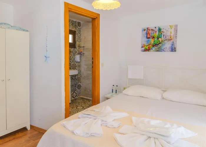 Tas Butik Otel Otel *